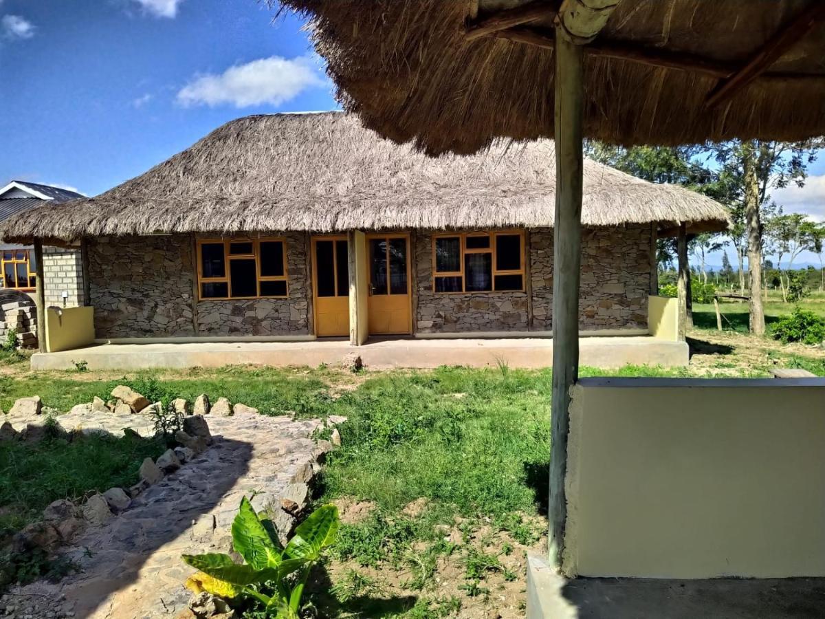 Le Tai Village Resort Near Solio Game Reserve Mweiga ภายนอก รูปภาพ