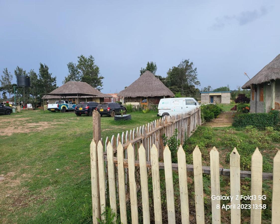 Le Tai Village Resort Near Solio Game Reserve Mweiga ภายนอก รูปภาพ