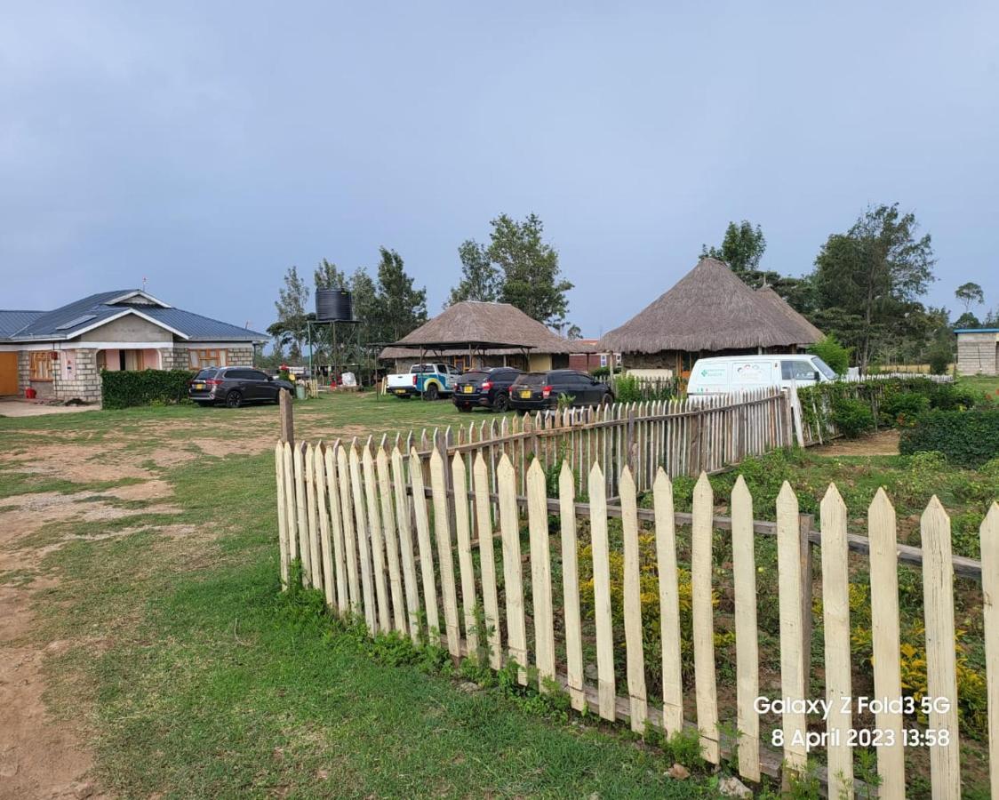 Le Tai Village Resort Near Solio Game Reserve Mweiga ภายนอก รูปภาพ