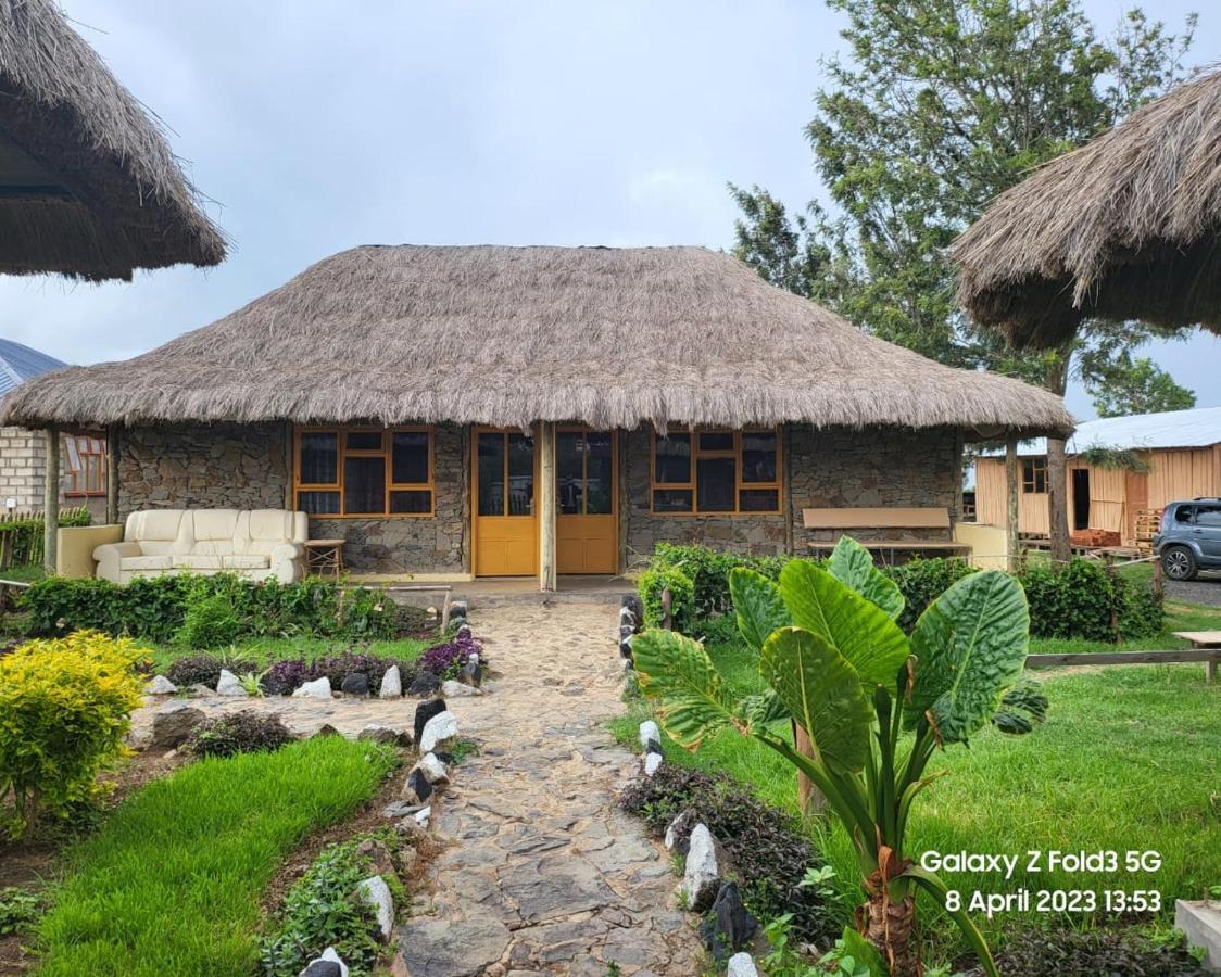 Le Tai Village Resort Near Solio Game Reserve Mweiga ภายนอก รูปภาพ